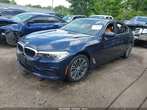 WBAJA7C55KWW00477 2019 BMW 5ER - Image 2