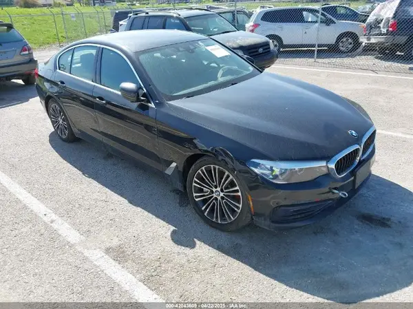 WBAJA7C55KWW08711 2019 BMW 5ER - Image 1