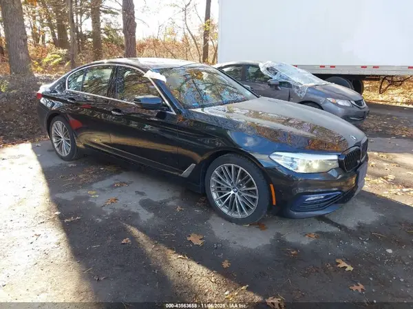 WBAJA7C56JWC76814 2018 BMW 5ER - Image 1