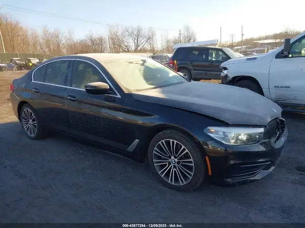 WBAJA7C56KWW17594 2019 BMW 5ER - Image 1