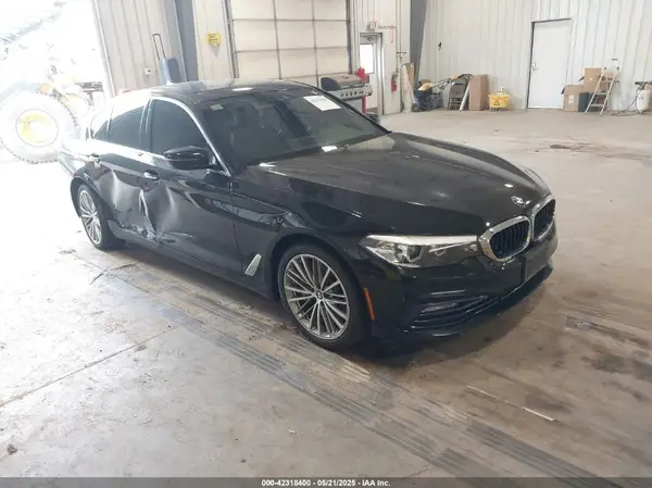 WBAJA7C57JWC76417 2018 BMW 5ER - Image 1