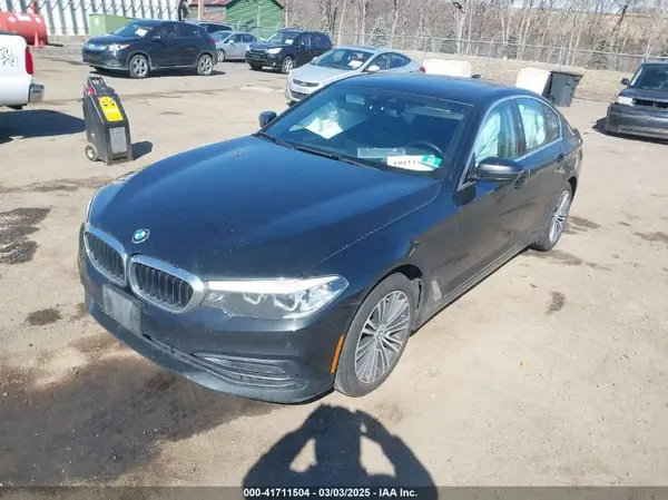 WBAJA7C57KWW27356 2019 BMW 5ER - Image 2