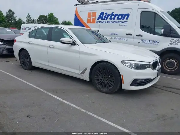 WBAJA7C5XJG907944 2018 BMW 5ER - Image 1