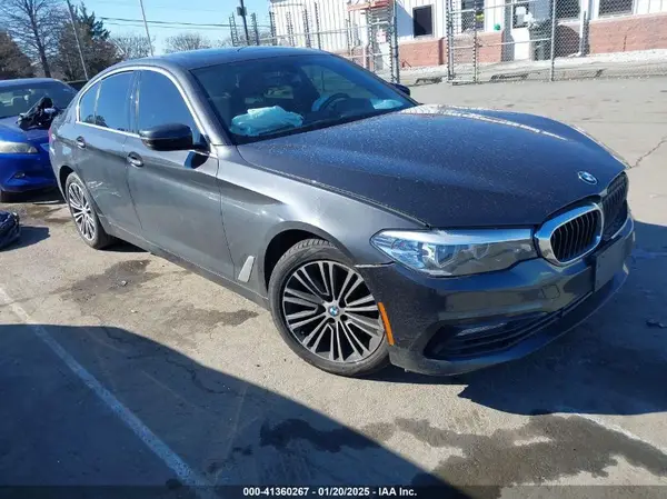 WBAJA7C5XJG908690 2018 BMW 5ER - Image 1