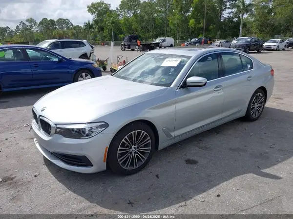 WBAJA7C5XKG911946 2019 BMW 5ER - Image 2