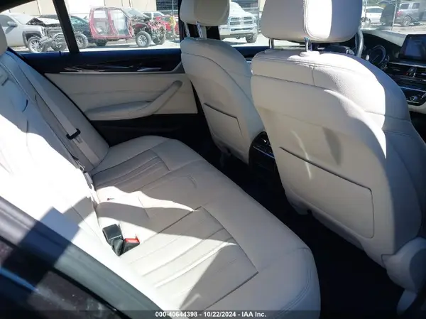 WBAJA7C5XKWW40215 2019 BMW 5ER - Image 8