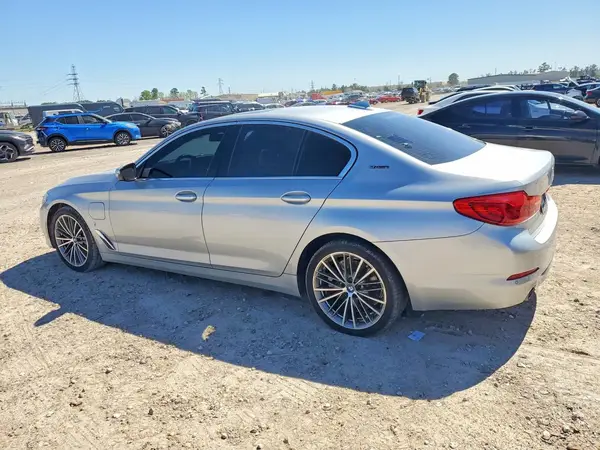 WBAJA9C50JB033015 2018 BMW 5ER - Image 2
