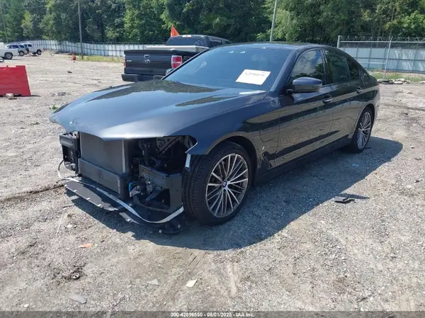 WBAJA9C50JB033211 2018 BMW 5ER - Image 2
