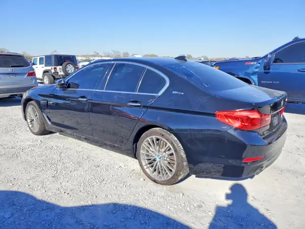 WBAJA9C50JB033547 2018 BMW 5ER - Image 2