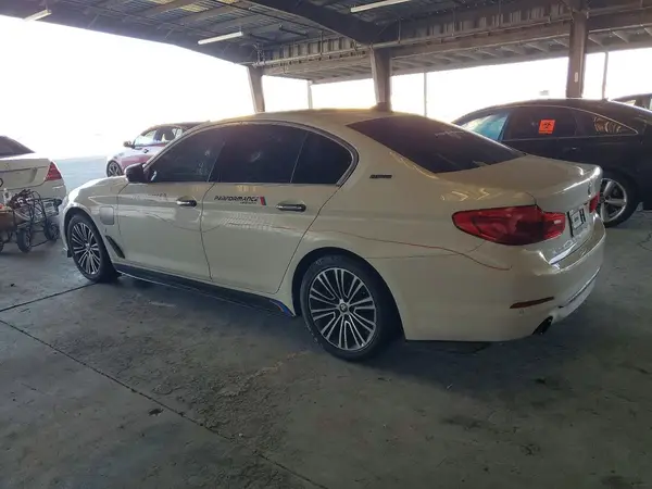 WBAJA9C50JB249138 2018 BMW 5ER - Image 2