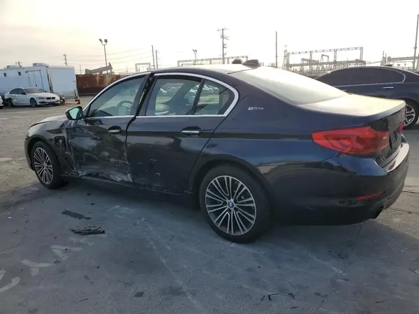 WBAJA9C50JB249334 2018 BMW 5ER - Image 2
