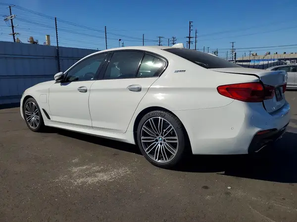 WBAJA9C50JB252749 2018 BMW 5ER - Image 2