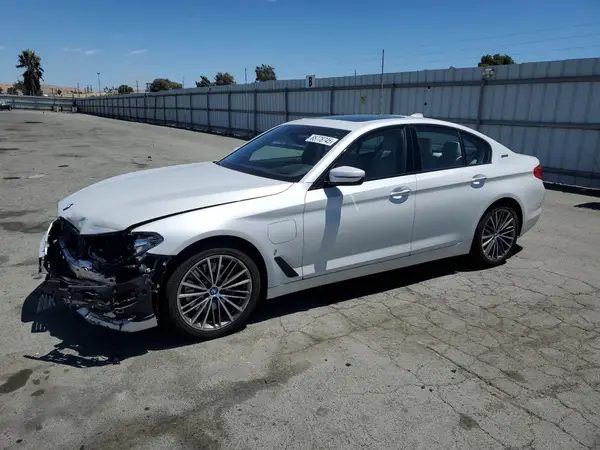 WBAJA9C51JB033251 2018 BMW 5ER - Image 1