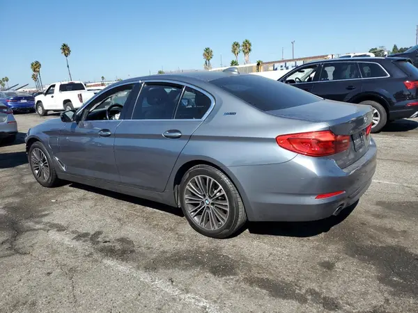 WBAJA9C51JB252873 2018 BMW 5ER - Image 2
