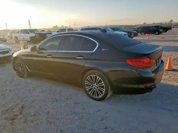WBAJA9C51JG623114 2018 BMW 5ER - Image 2