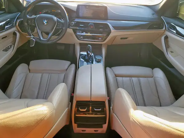 WBAJA9C51JG623114 2018 BMW 5ER - Image 8