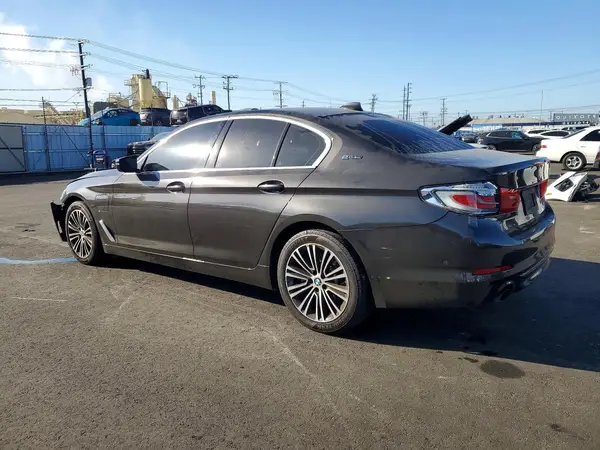 WBAJA9C51KB254690 2019 BMW 5ER - Image 2