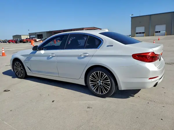 WBAJA9C51KB392892 2019 BMW 5ER - Image 2