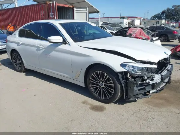 WBAJA9C51KB393380 2019 BMW 5ER - Image 1