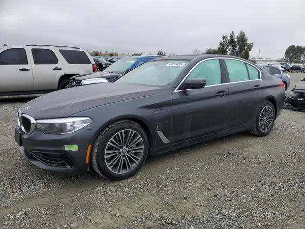 WBAJA9C51KB398689 2019 BMW 5ER - Image 1