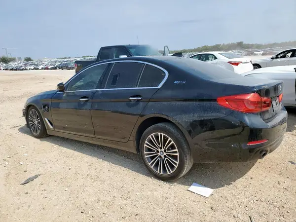 WBAJA9C52JB033209 2018 BMW 5ER - Image 2
