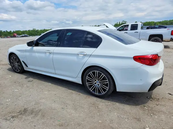 WBAJA9C52JB033968 2018 BMW 5ER - Image 2