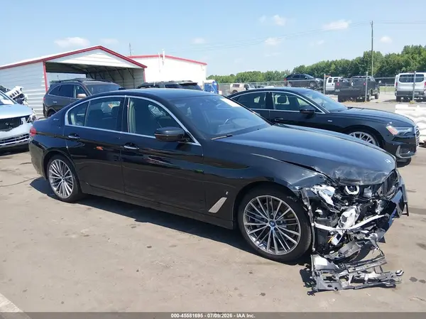 WBAJA9C52JB249416 2018 BMW 5ER - Image 1