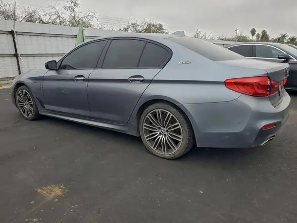 WBAJA9C52JB249996 2018 BMW 5ER - Image 2