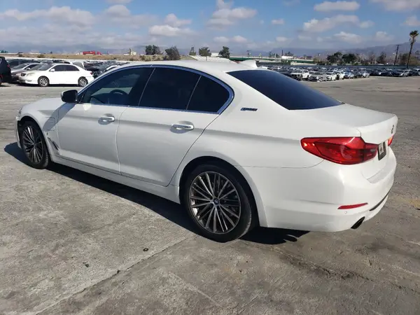 WBAJA9C52JB250419 2018 BMW 5ER - Image 2