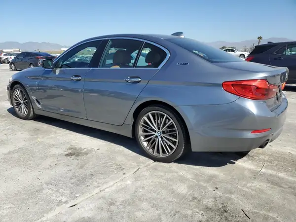 WBAJA9C52JB252073 2018 BMW 5ER - Image 2