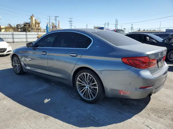 WBAJA9C52JB253577 2018 BMW 5ER - Image 2