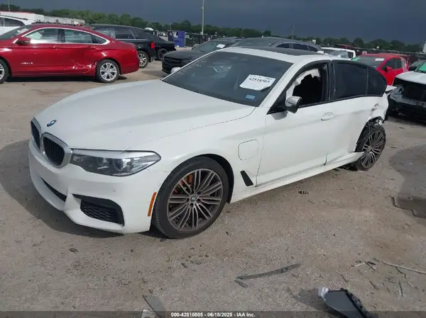 WBAJA9C52KB388172 2019 BMW 5ER - Image 2