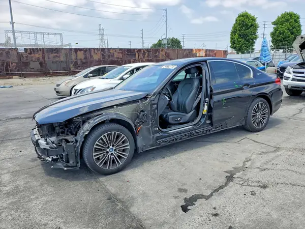 WBAJA9C52KB388754 2019 BMW 5ER - Image 1