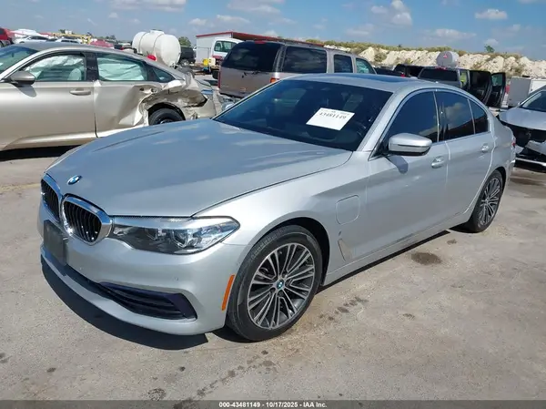 WBAJA9C52KB388933 2019 BMW 5ER - Image 2