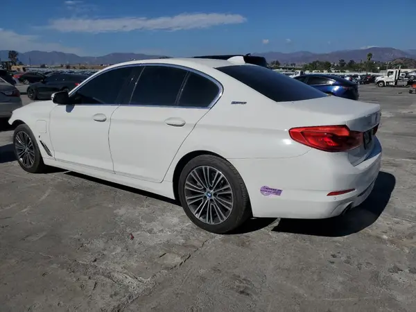 WBAJA9C52KB393565 2019 BMW 5ER - Image 2
