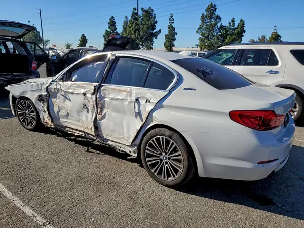 WBAJA9C52KB399656 2019 BMW 5ER - Image 2