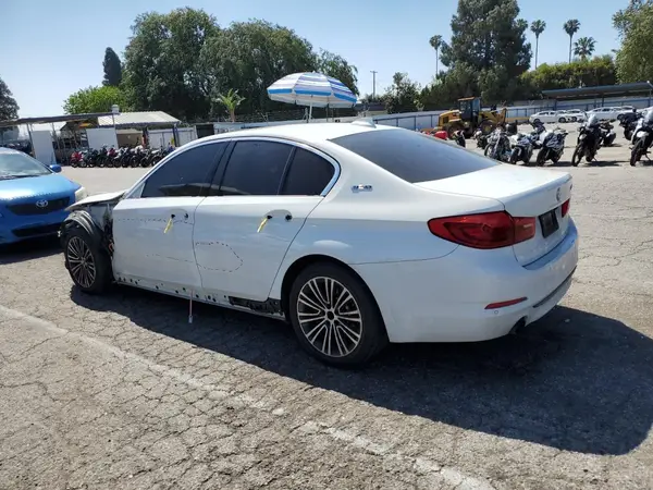 WBAJA9C52KB399690 2019 BMW 5ER - Image 2