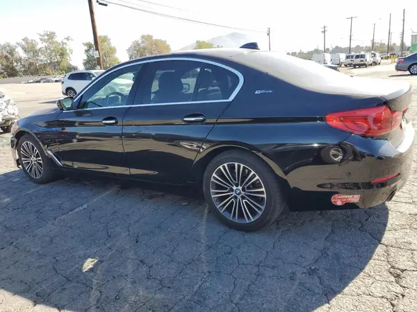 WBAJA9C53JB032702 2018 BMW 5ER - Image 2