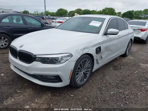 WBAJA9C53JB033042 2018 BMW 5ER - Image 2
