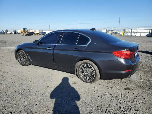 WBAJA9C53JB033655 2018 BMW 5ER - Image 2