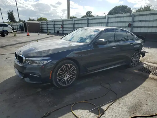 WBAJA9C53JB033736 2018 BMW 5ER - Image 1