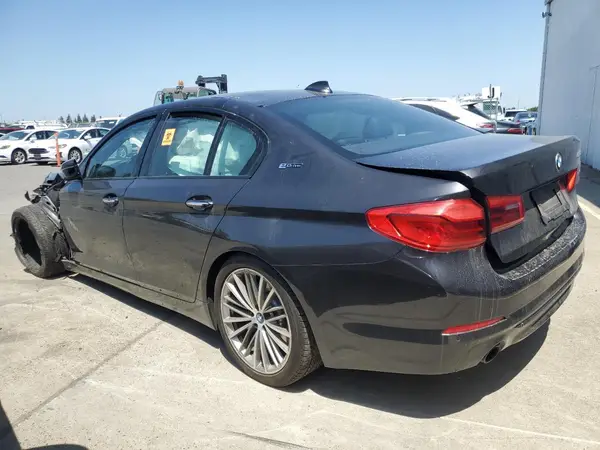 WBAJA9C53JB034157 2018 BMW 5ER - Image 2