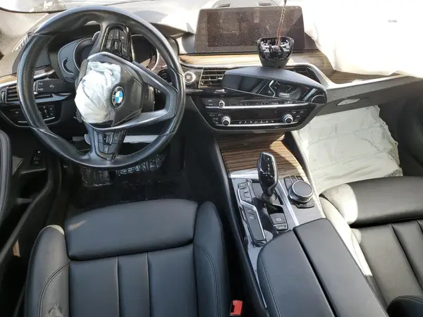 WBAJA9C53JB034157 2018 BMW 5ER - Image 8