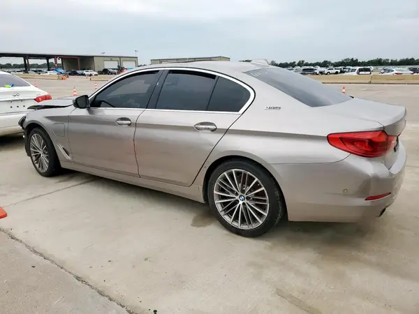 WBAJA9C53JB034515 2018 BMW 5ER - Image 2