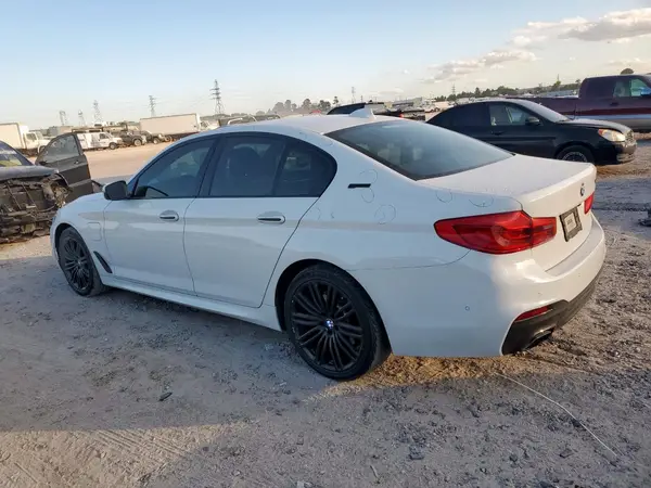 WBAJA9C53JB249912 2018 BMW 5ER - Image 2