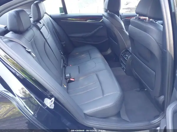 WBAJA9C53JB250459 2018 BMW 5ER - Image 8