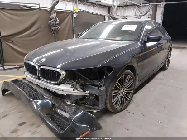 WBAJA9C53JB252745 2018 BMW 5ER - Image 2