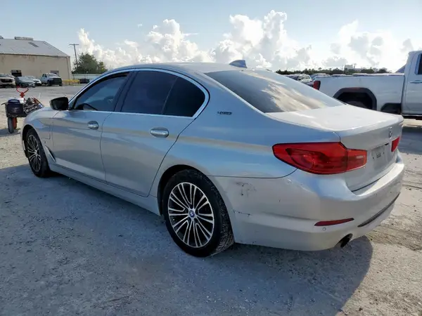 WBAJA9C53JG623146 2018 BMW 5ER - Image 2