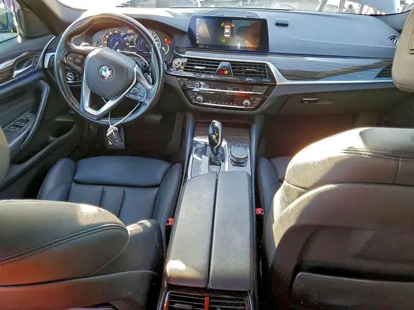 WBAJA9C53KB393607 2019 BMW 5ER - Image 8