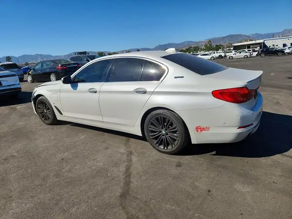 WBAJA9C54JB032644 2018 BMW 5ER - Image 2